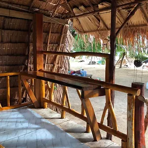 https://malee-ko-por.koh-lantahotels.net